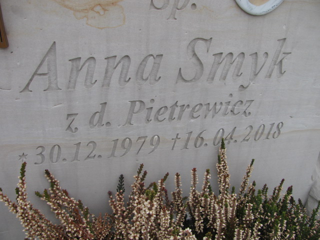 Anna Smyk 1979 Dzierżoniów - Grobonet - Wyszukiwarka osób pochowanych