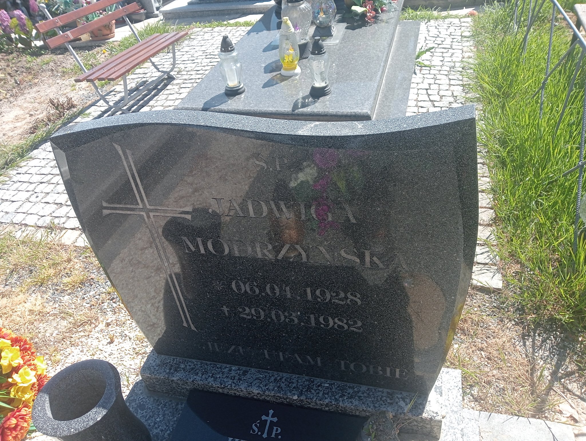 Jadwiga Modrzyńska 1928 Dzierżoniów - Grobonet - Wyszukiwarka osób pochowanych