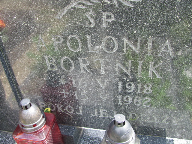 Apolonia Bortnik 1918 Dzierżoniów - Grobonet - Wyszukiwarka osób pochowanych