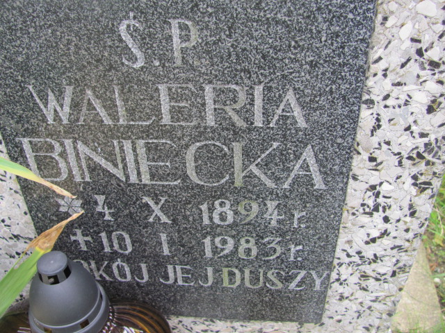 Waleria Biniecka 1894 Dzierżoniów - Grobonet - Wyszukiwarka osób pochowanych