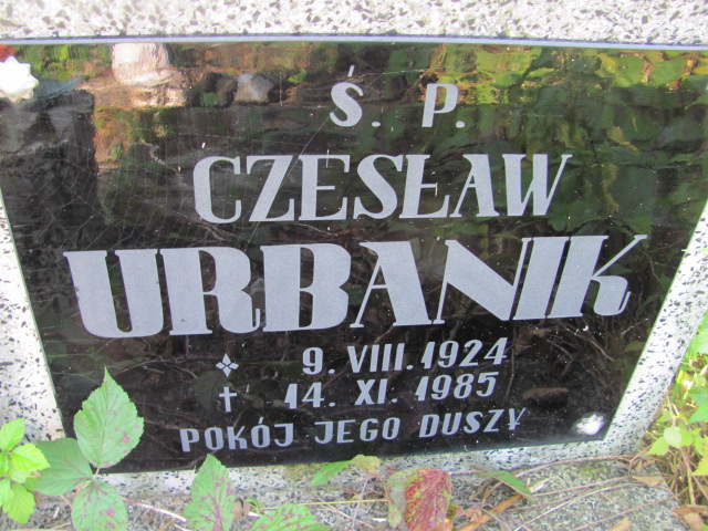 Czesław Urbanik 1924 Dzierżoniów - Grobonet - Wyszukiwarka osób pochowanych