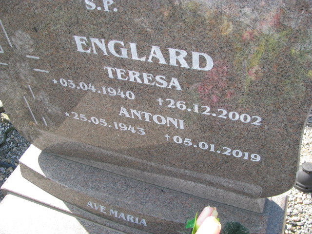 Teresa Englard 1940 Dzierżoniów - Grobonet - Wyszukiwarka osób pochowanych