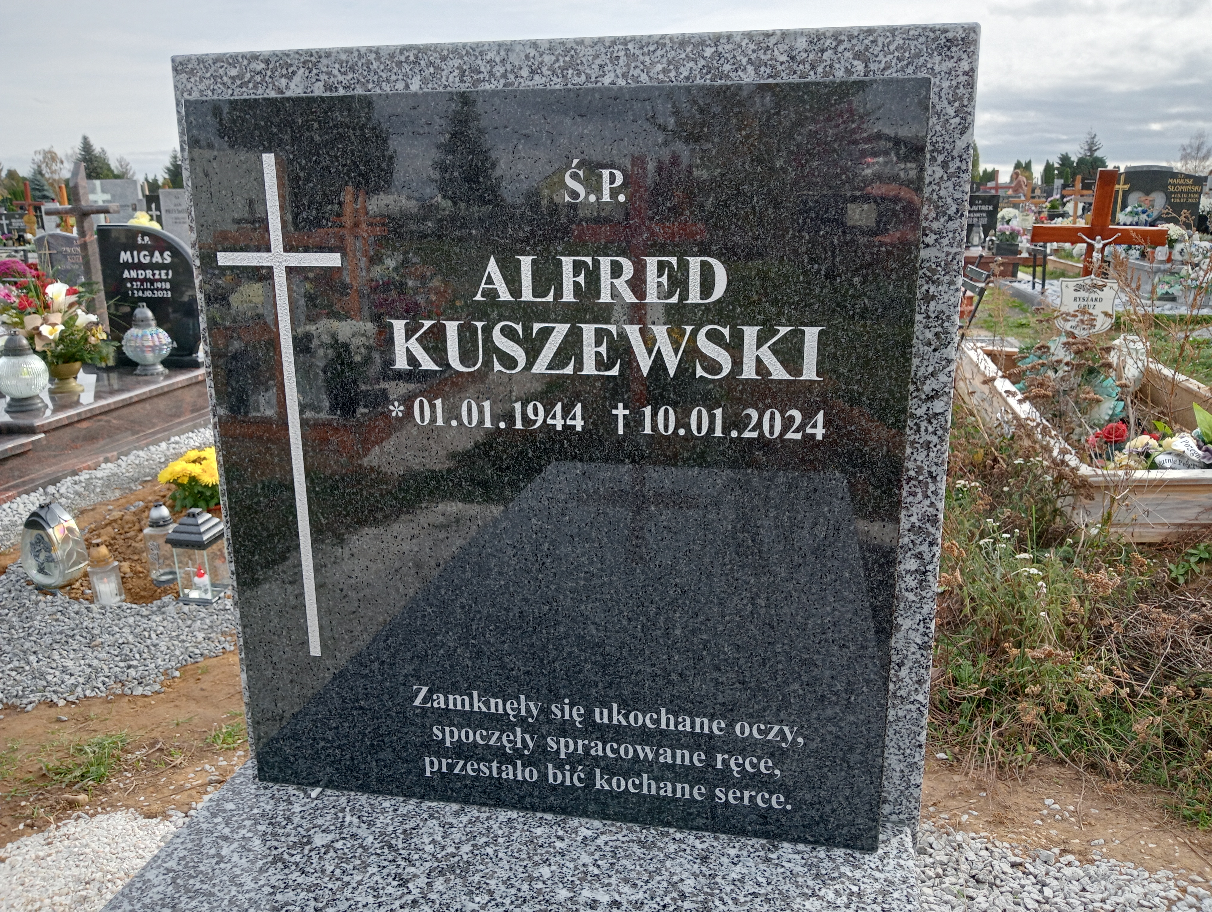 Alfred Kuszewski 1944 Dzierżoniów - Grobonet - Wyszukiwarka osób pochowanych