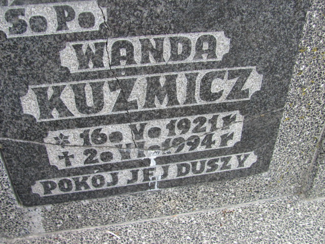 Wanda Kuźmicz 1921 Dzierżoniów - Grobonet - Wyszukiwarka osób pochowanych