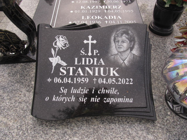 Lidia Staniuk 1959 Dzierżoniów - Grobonet - Wyszukiwarka osób pochowanych