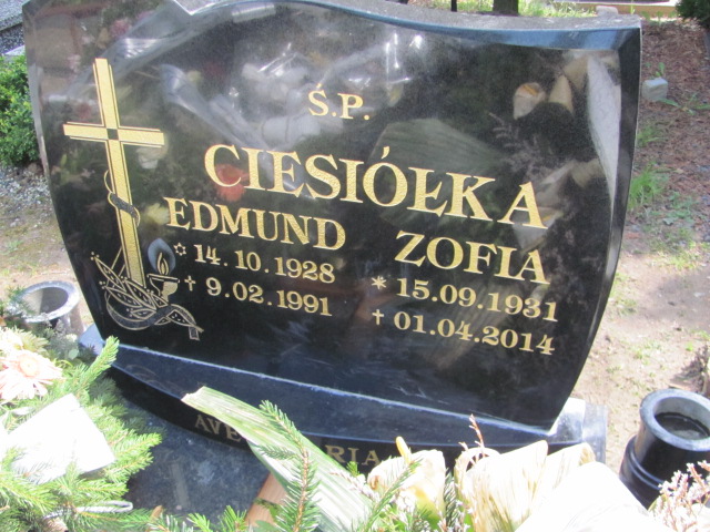 Zofia Ciesiółka 1931 Dzierżoniów - Grobonet - Wyszukiwarka osób pochowanych