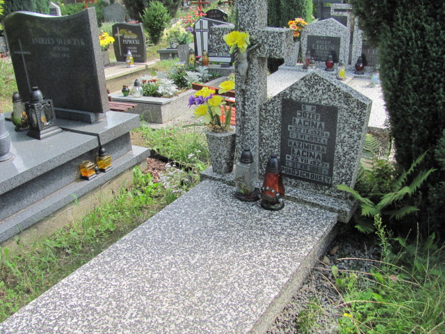 Grób Józef Łacina