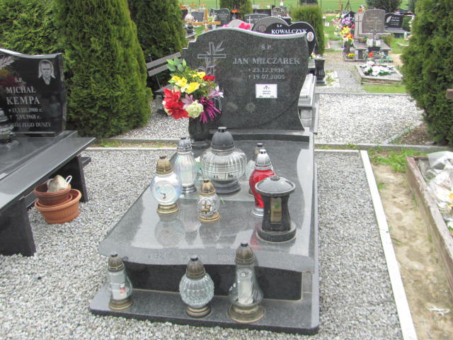 Grób Danuta Ewa Malusi