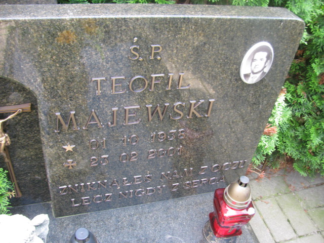 Teofil Majewski 1938 Dzierżoniów - Grobonet - Wyszukiwarka osób pochowanych
