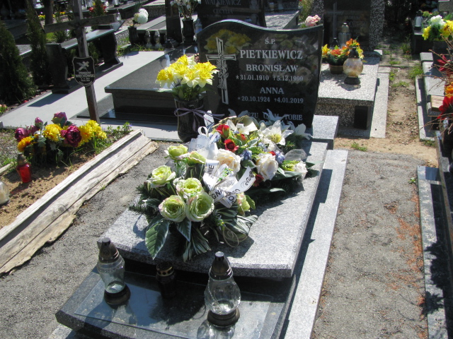 Grób Anna Pietkiewicz